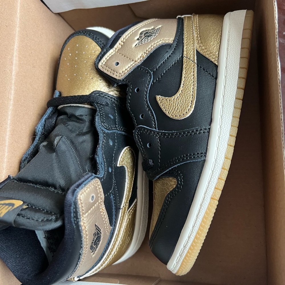 Jordan Kids Black and Gold Sneakers - Picture 2 of 3